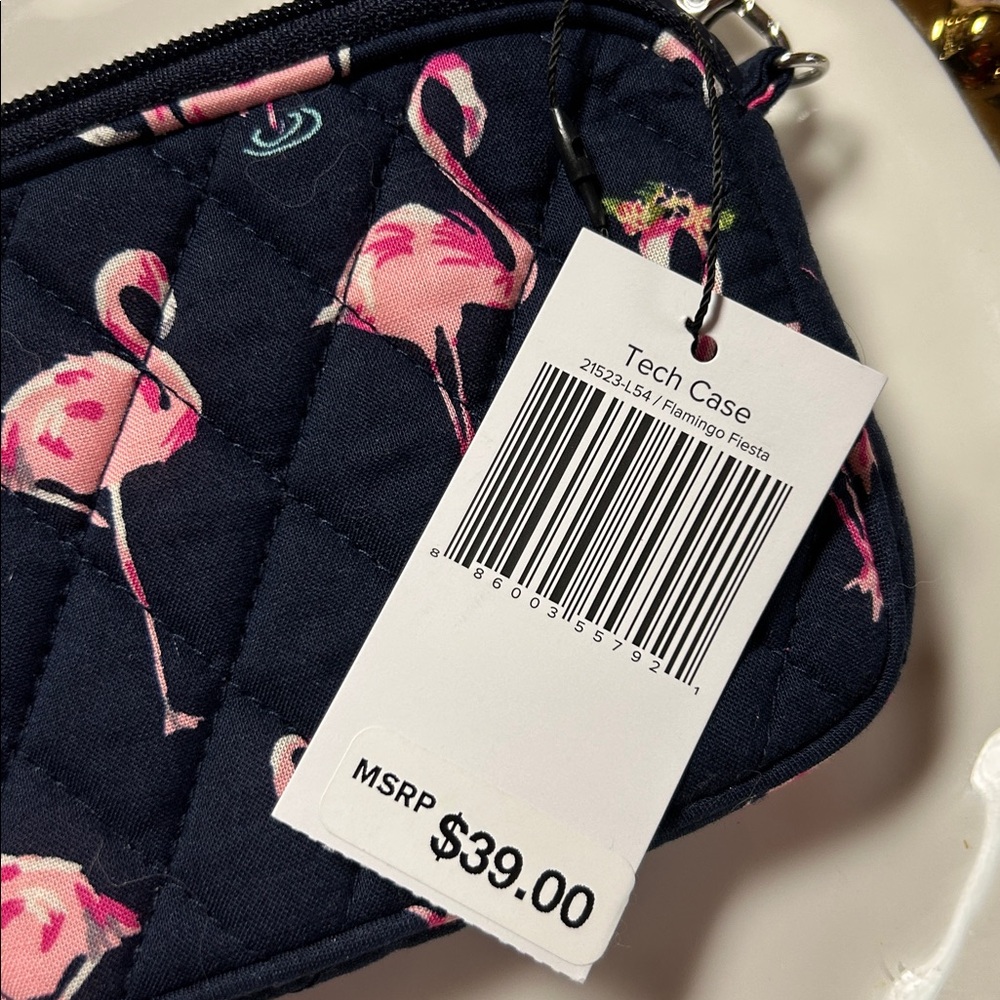 Vera Bradley Tech Case. - Picture 3 of 3